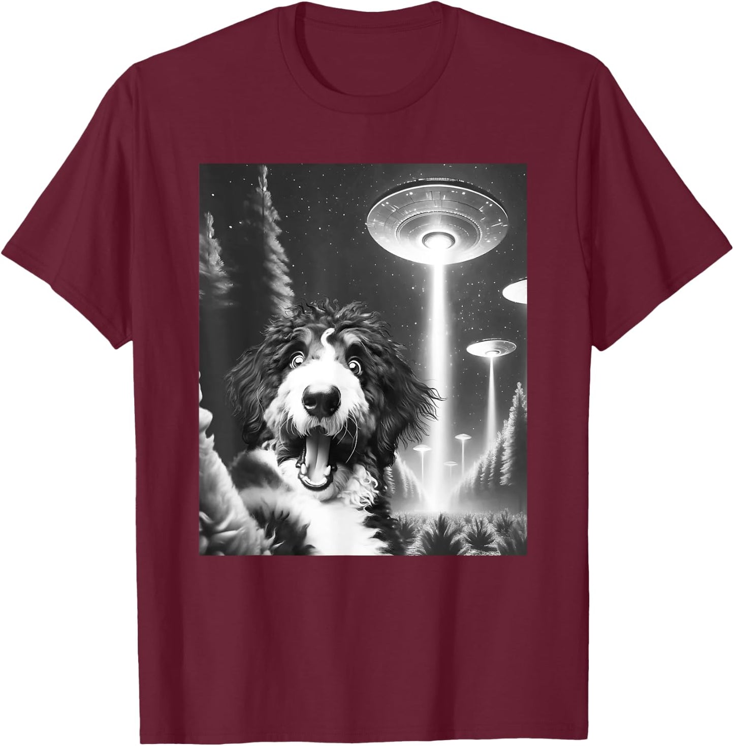 Funny Bernedoodle Alien UFO Taking a Selfie Dog Mom Dad Men Women Kids T-Shirt - T-Shirt | Maroon
