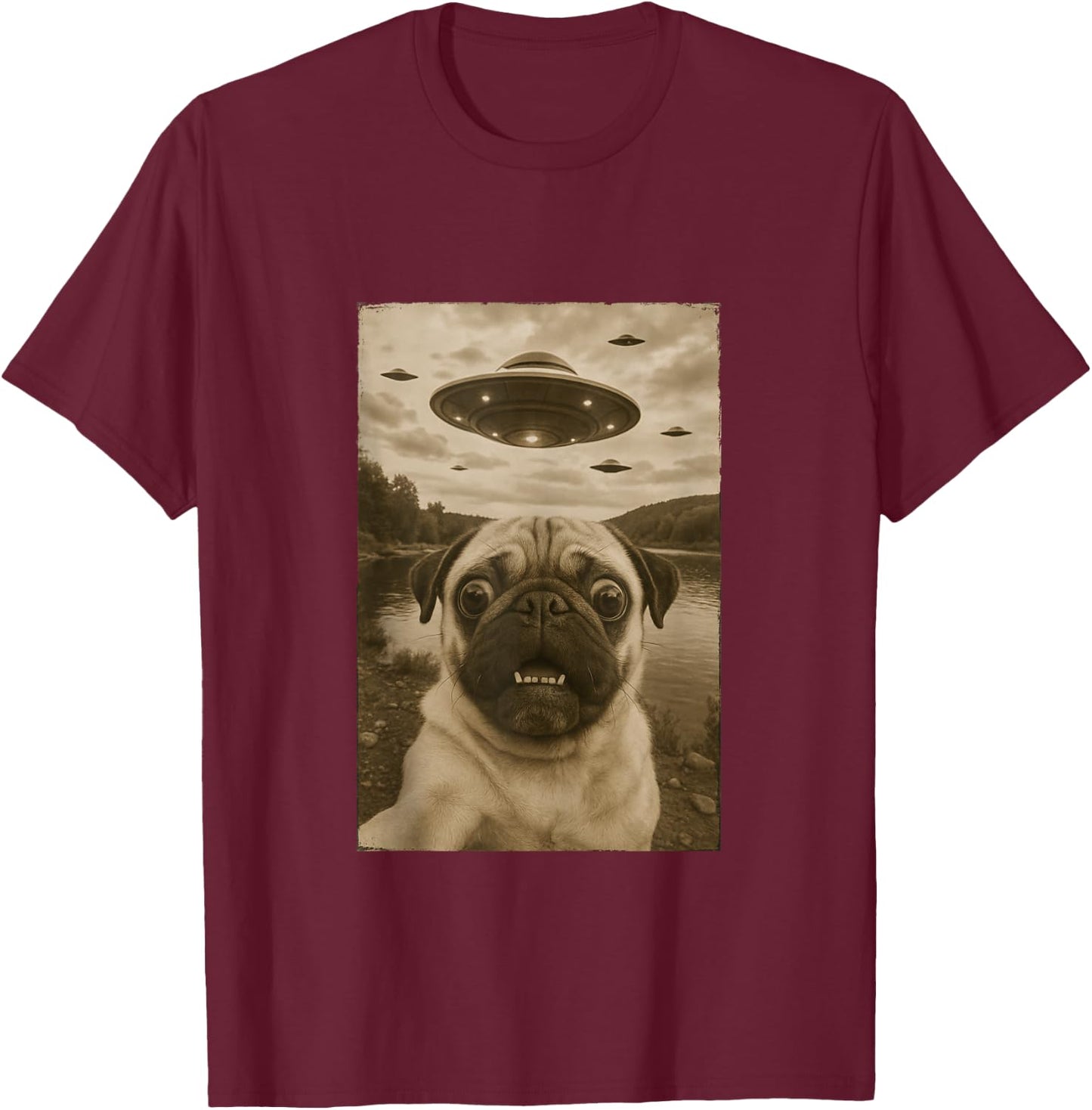 Vintage Pug UFO Encounters - Funny UFO and Pug Selfie T-Shirt - T-Shirt | Maroon
