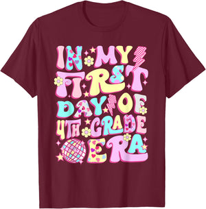 Groovy In My First Day 4th Grade Era Back To School Girls T-Shirt - T-Shirt | Maroon