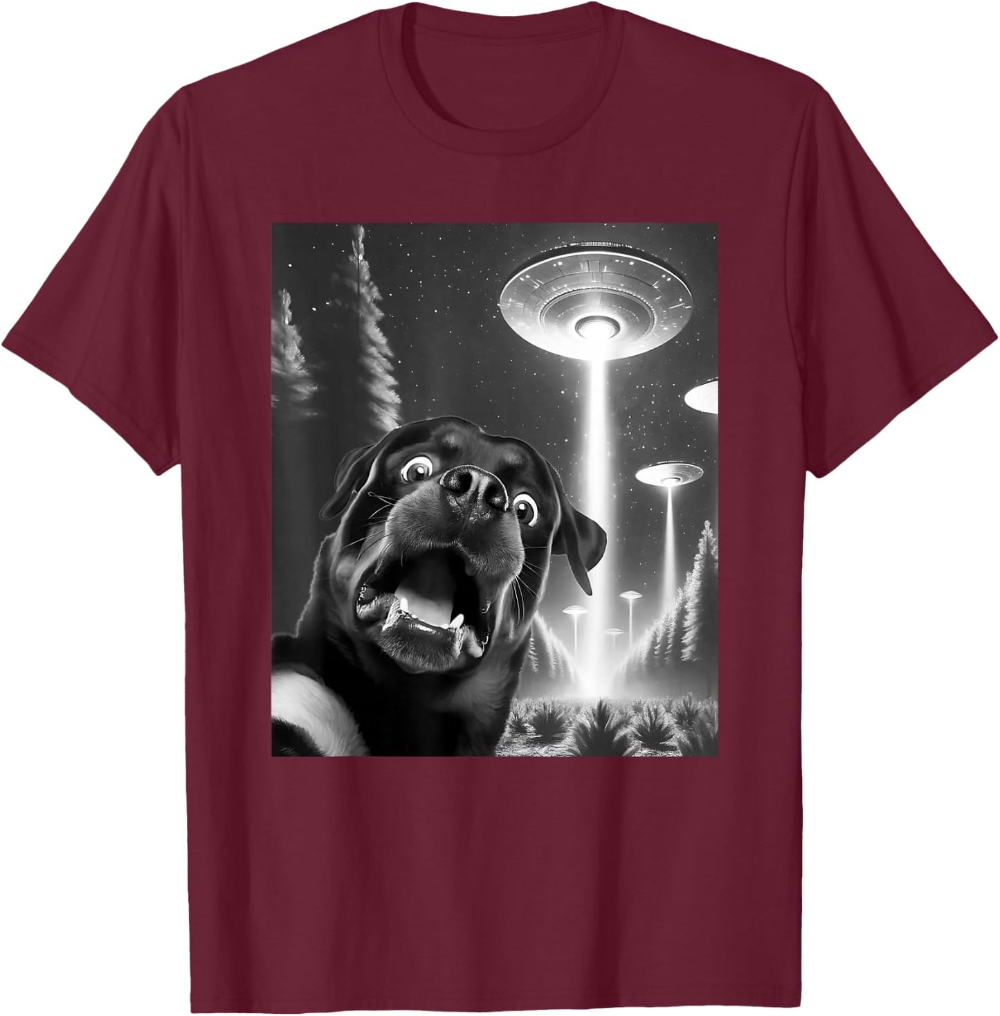 Funny Rottweiler Alien UFO Taking a Selfie Dog Mom Dad Men Women Kids T-Shirt - T-Shirt | Maroon