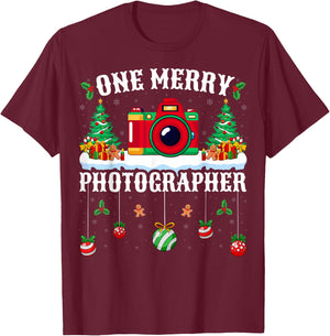 One Merry Photographer Xmas Holiday Photography Christmas T-Shirt - T-Shirt | Maroon