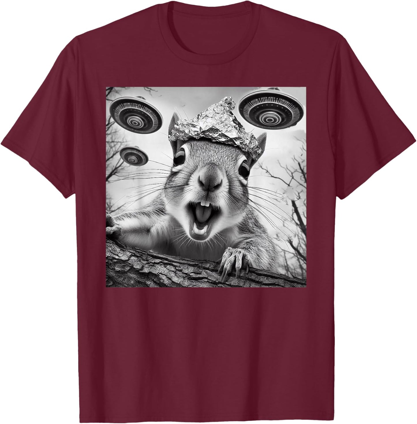 Funny Alien Squirrel Selfie With Tin Foil Hat UFO Encounter T-Shirt - T-Shirt | Maroon