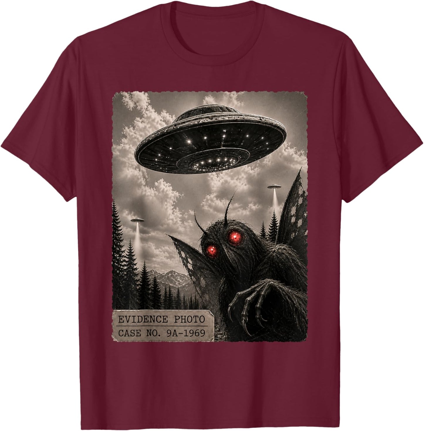 Funny Mothman Alien UFO Vintage Evidence Photo T-Shirt - T-Shirt | Maroon