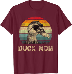 Vintage Duck Mom Duck Lovers Mommy Mother's Day T-Shirt - T-Shirt | Maroon