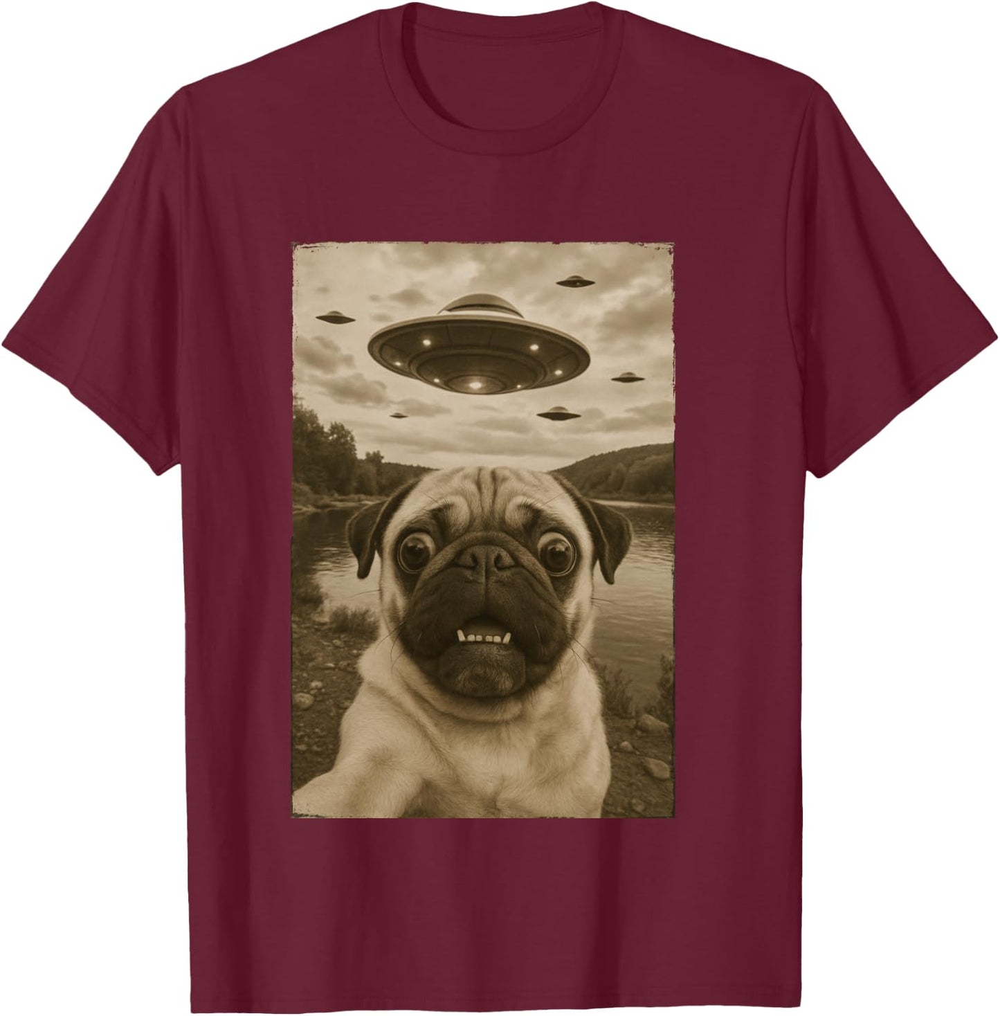 Vintage Pug UFO Encounters - Funny UFO and Pug Selfie T-Shirt - T-Shirt | Maroon
