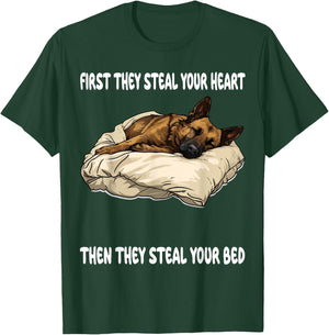 Dutch Shepherd Sleeping Pajamas Nightgown T-Shirt - T-Shirt | Forest