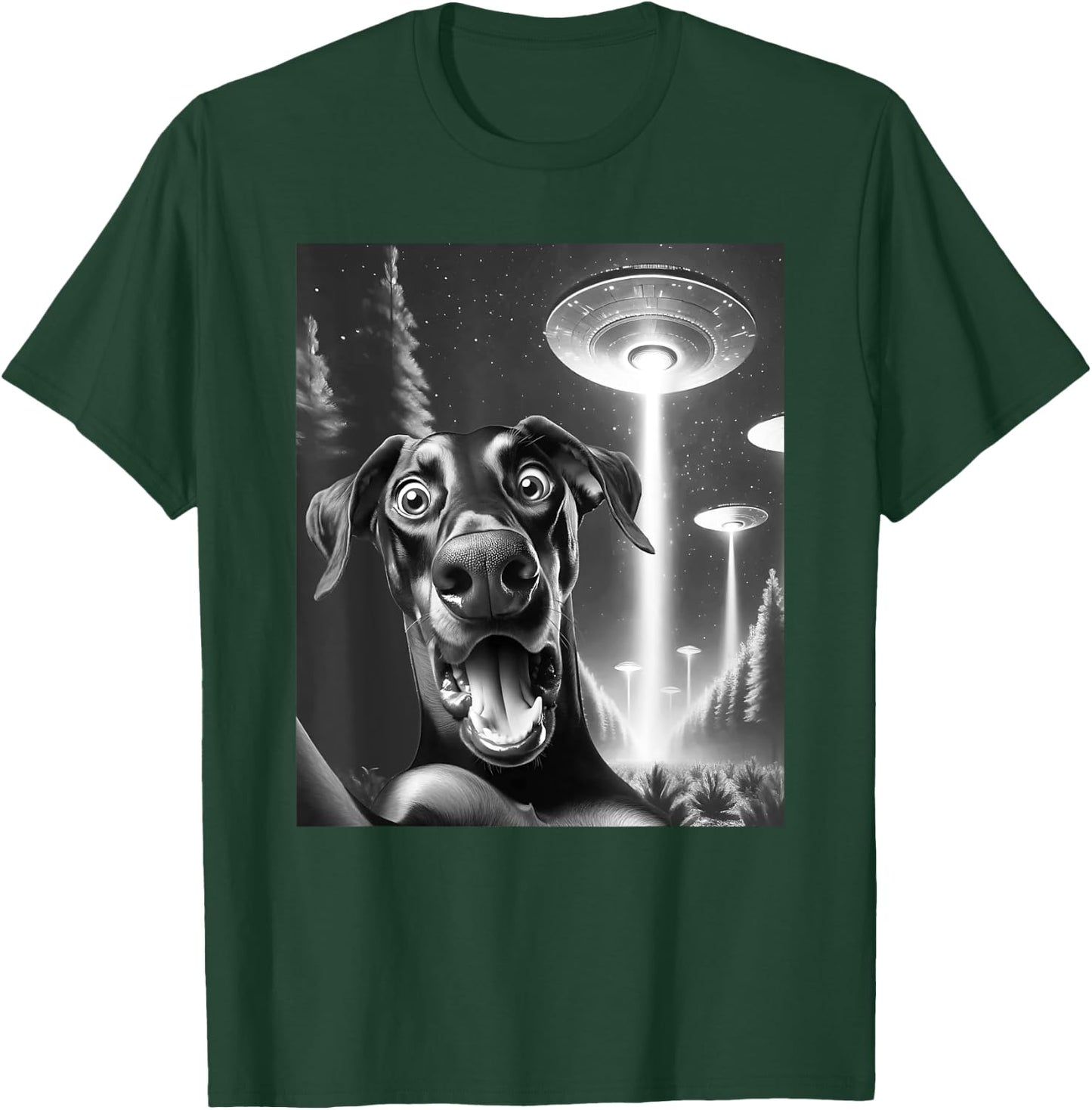 Funny Doberman Alien UFO Taking a Selfie Dobie Dog Mom Dad T-Shirt - T-Shirt | Forest