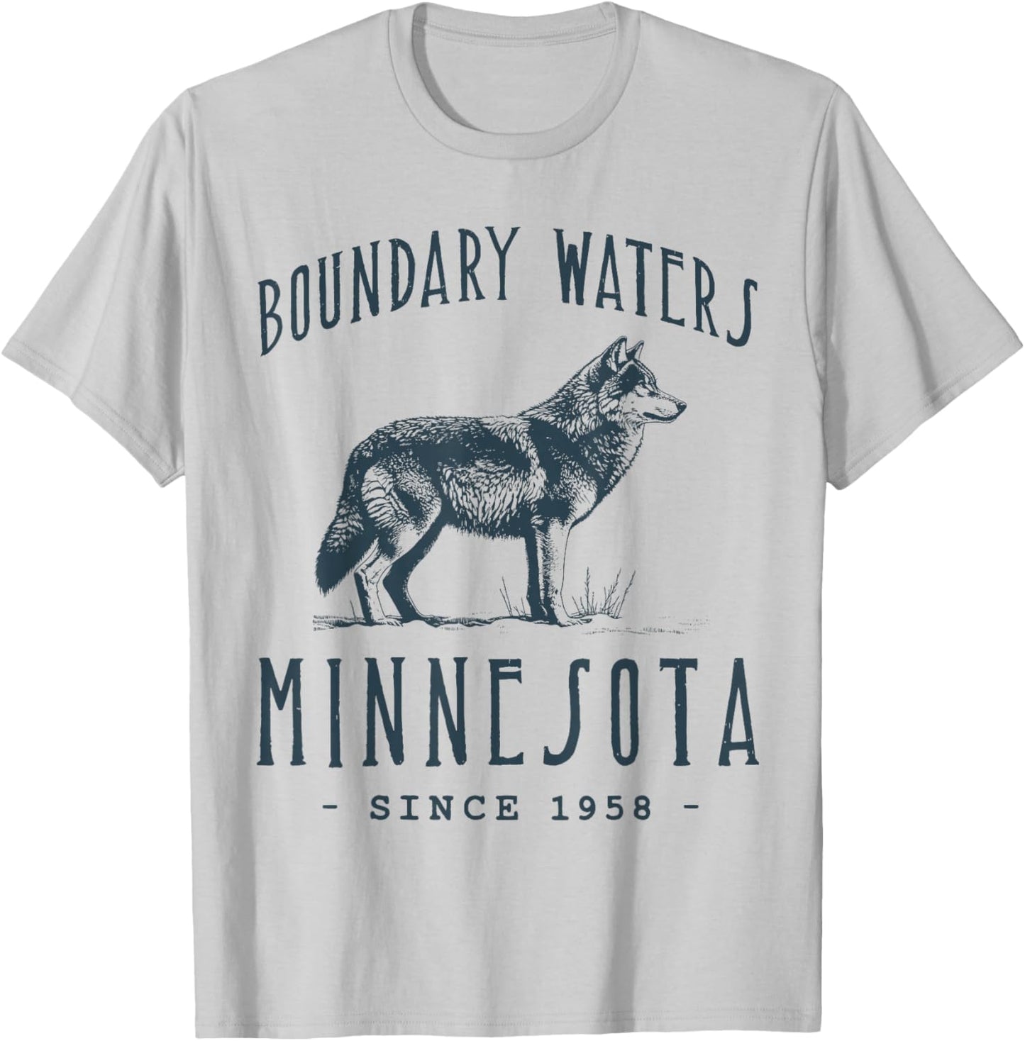 Boundary Waters. Wolf Outdoor Wildlife T-Shirt - T-Shirt | Ash
