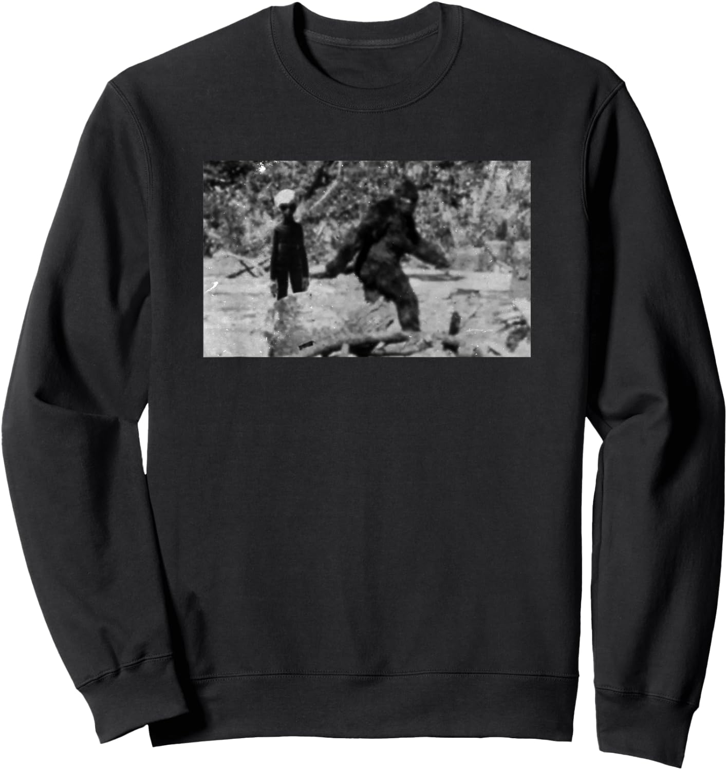 Sasquatch and The Space Alien | Bigfoot Extraterrestrial Sweatshirt - Sweatshirt | Black