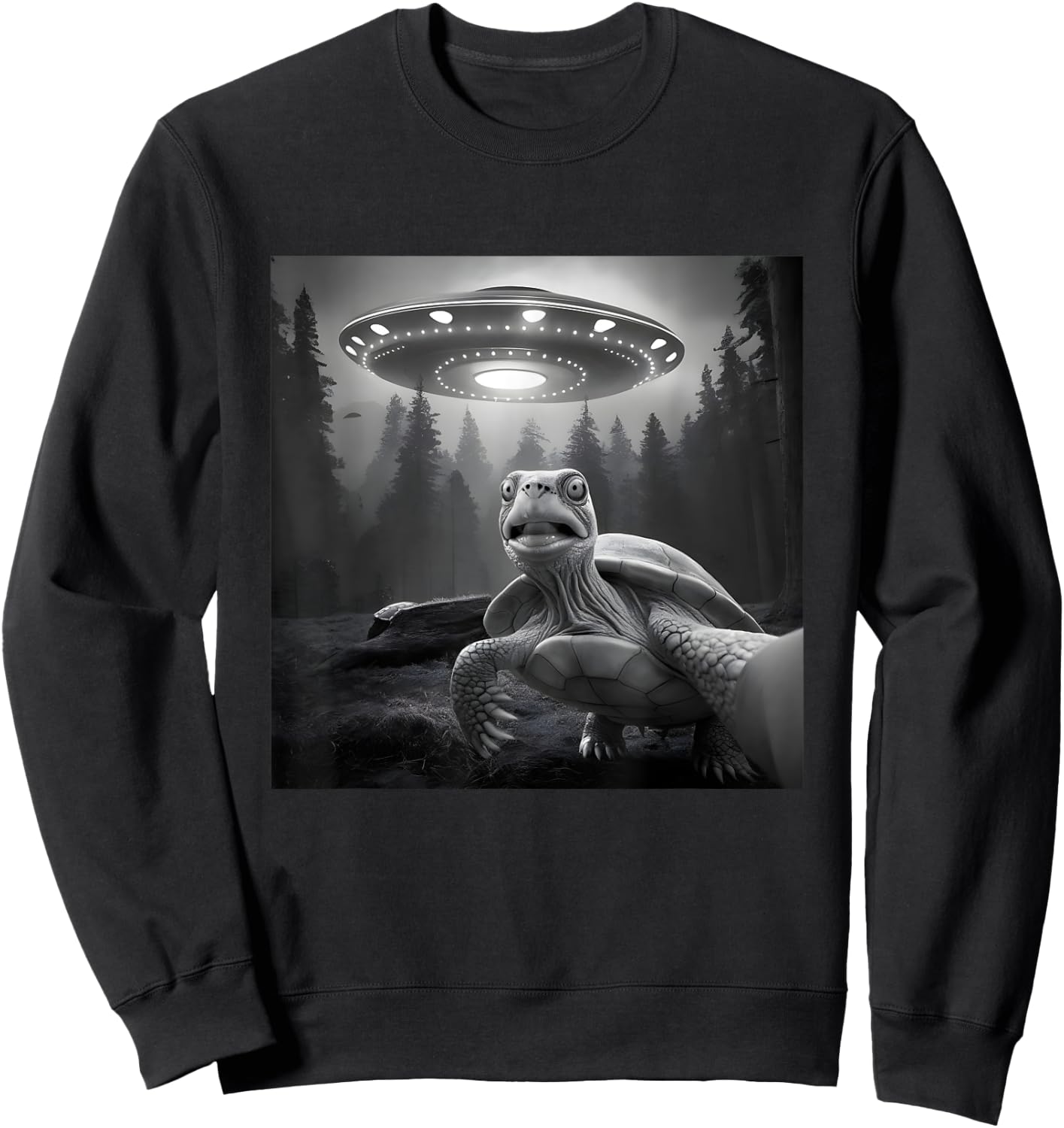 Turtle Selfie With UFO - Funny Tortoise Graphic Alien Lover Sweatshirt - Sweatshirt | Black