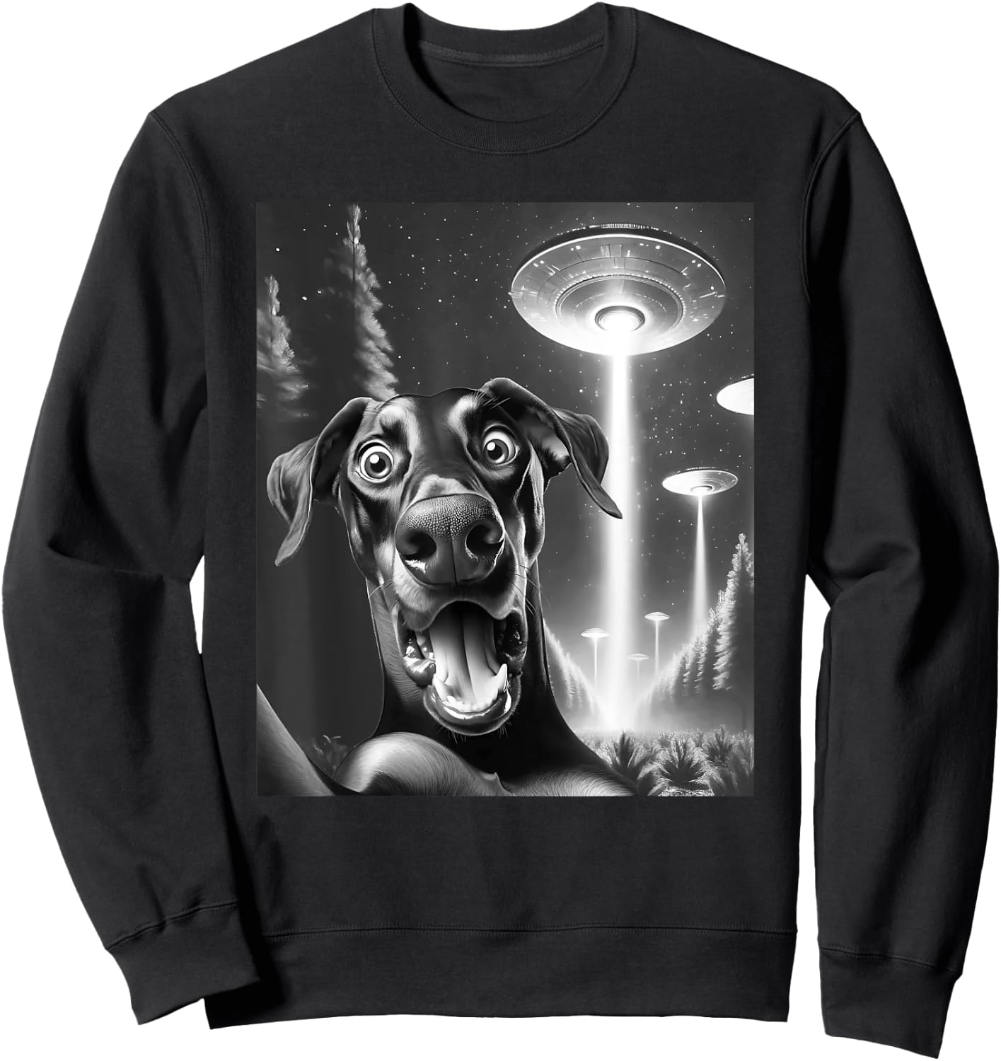 Funny Doberman Alien UFO Taking a Selfie Dobie Dog Mom Dad Sweatshirt - Sweatshirt | Black