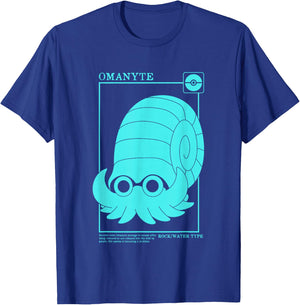 Pokémon Iconic Omanyte Description Card Big Chest Logo T-Shirt - T-Shirt | Royal