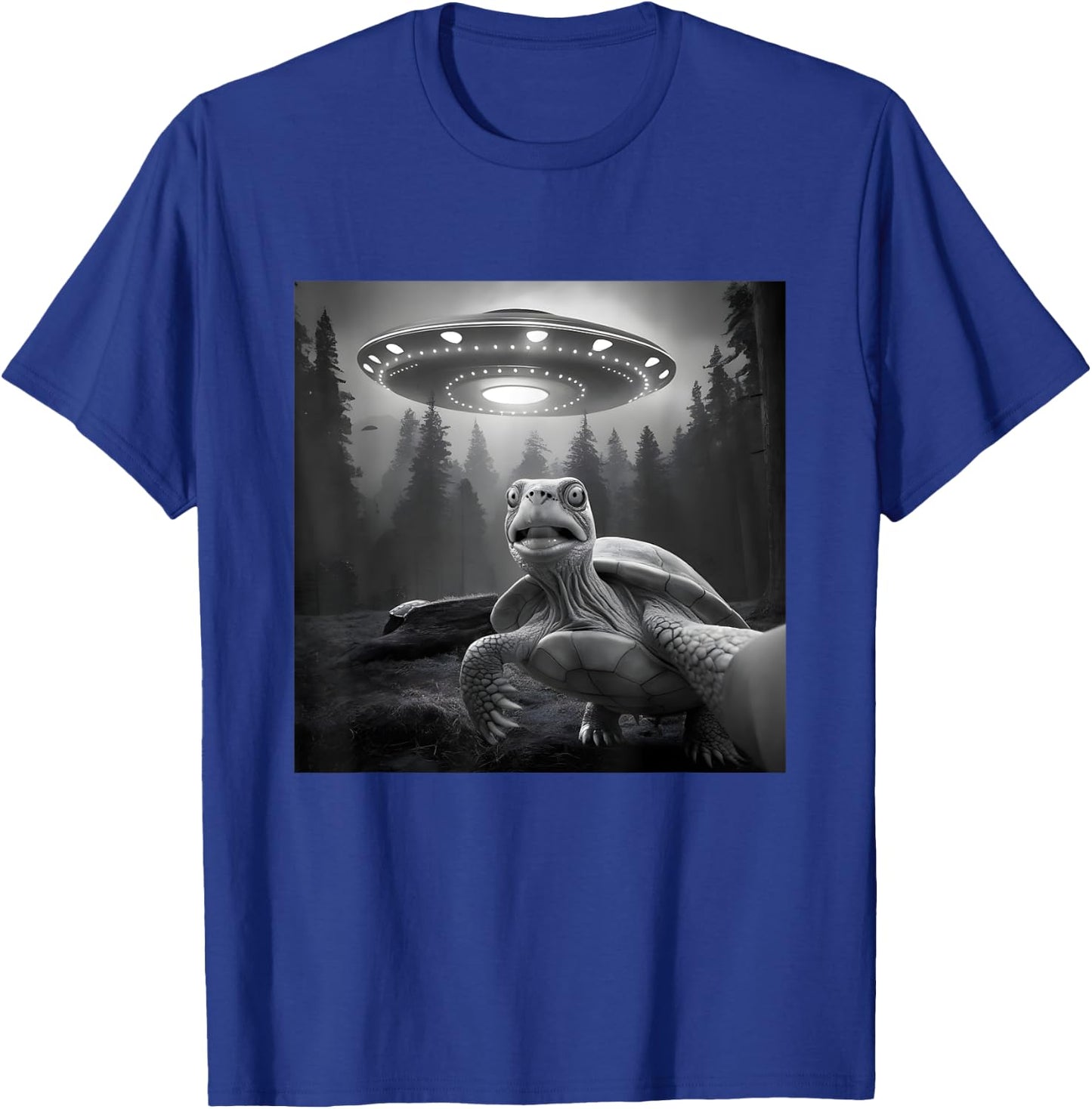 Turtle Selfie With UFO - Funny Tortoise Graphic Alien Lover T-Shirt - T-Shirt | Royal