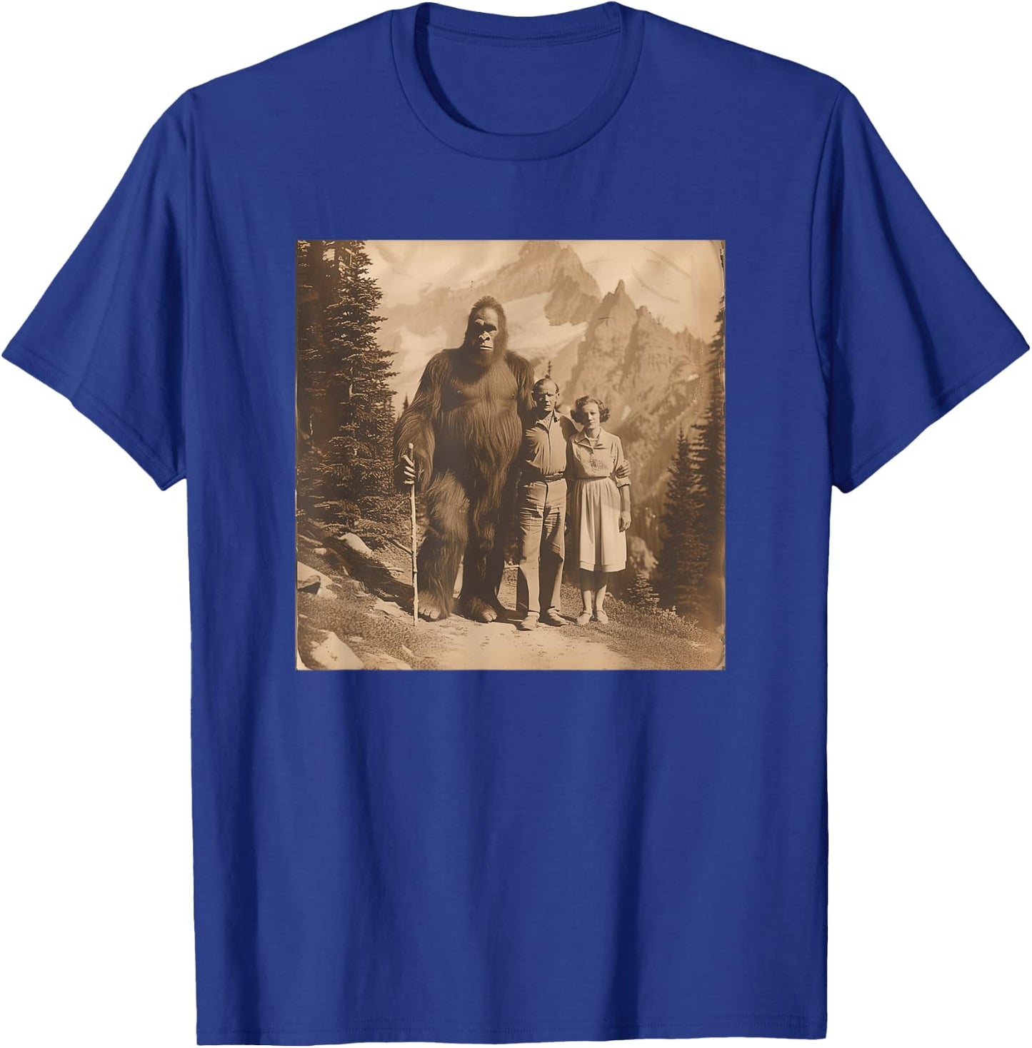 Funny Bigfoot Photo Vintage Hiking Sasquatch Bigfoot Fans T-Shirt - T-Shirt | Royal