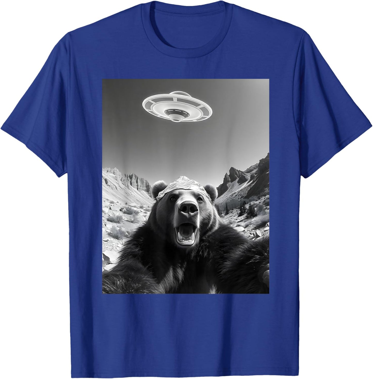 Bear Selfie With UFO Hilarious Alien Encounter Meme T-Shirt - T-Shirt | Royal