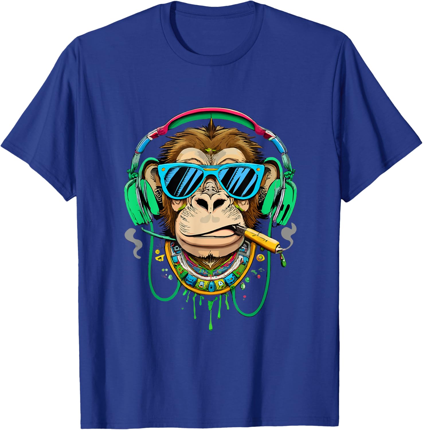 Monkey smoking cannabis, marijuana enjoys songs T-Shirt - T-Shirt | Royal