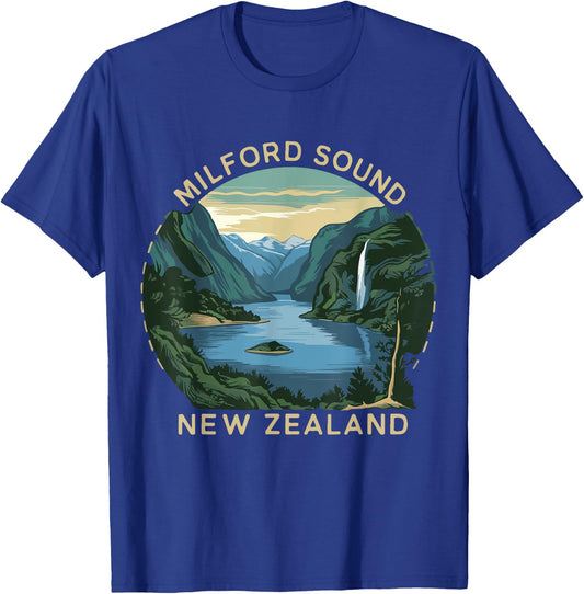 Milford Sound Costume Fjords of New Zealand Hiking T-Shirt - T-Shirt | Royal