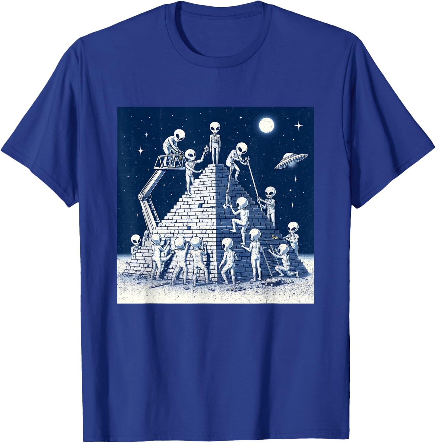 Aliens Building Pyramid T-Shirt - T-Shirt | Royal