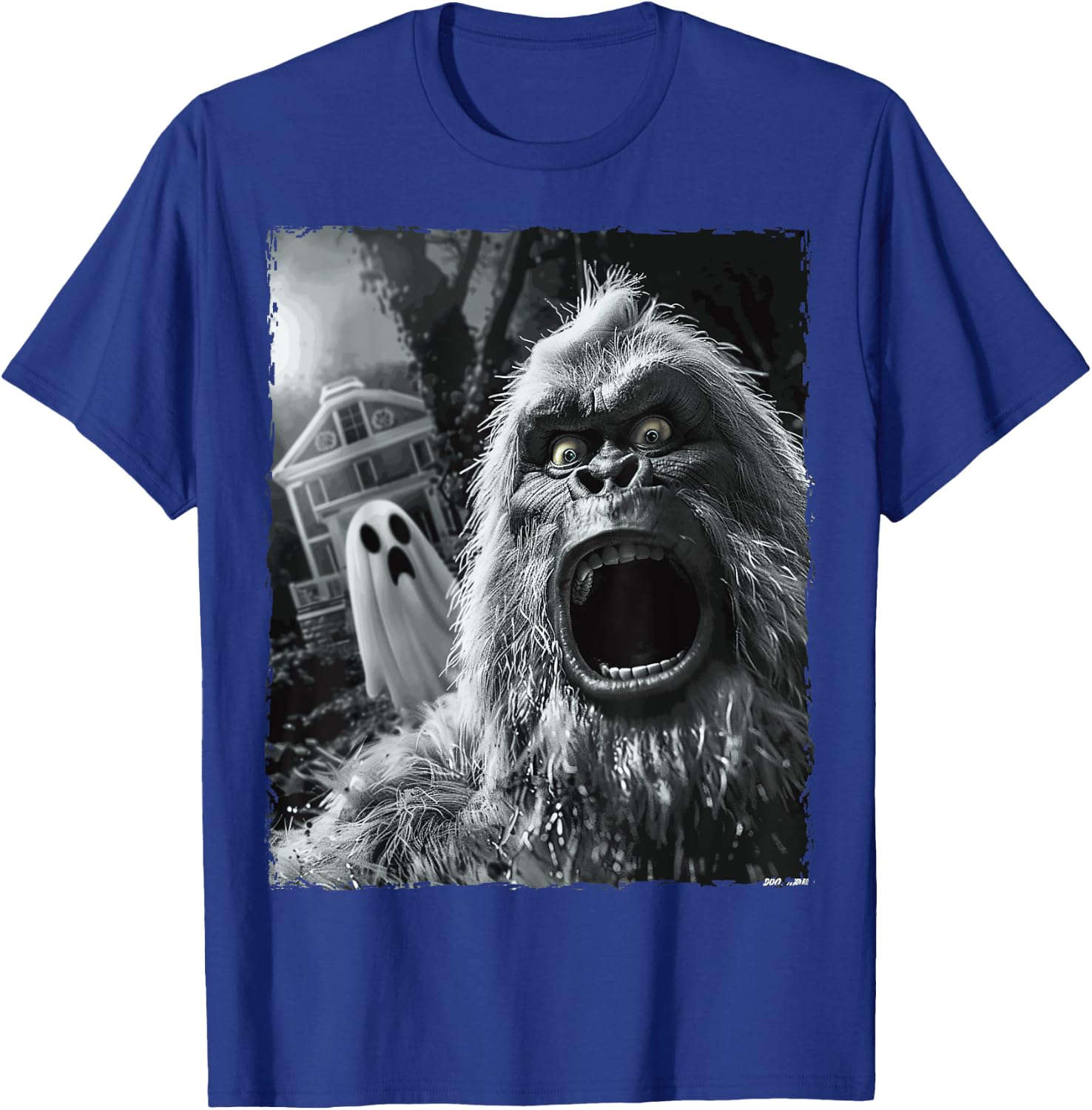 Funny Bigfoot Sasquatch Halloween T-Shirt - T-Shirt | Royal