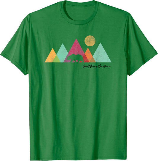 Great Smoky Mountains National Park Bear Graphic T-Shirt - T-Shirt | Irish Green