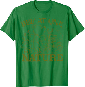 Winnie the Pooh - Bee At One With Nature T-Shirt - T-Shirt | Irish Green