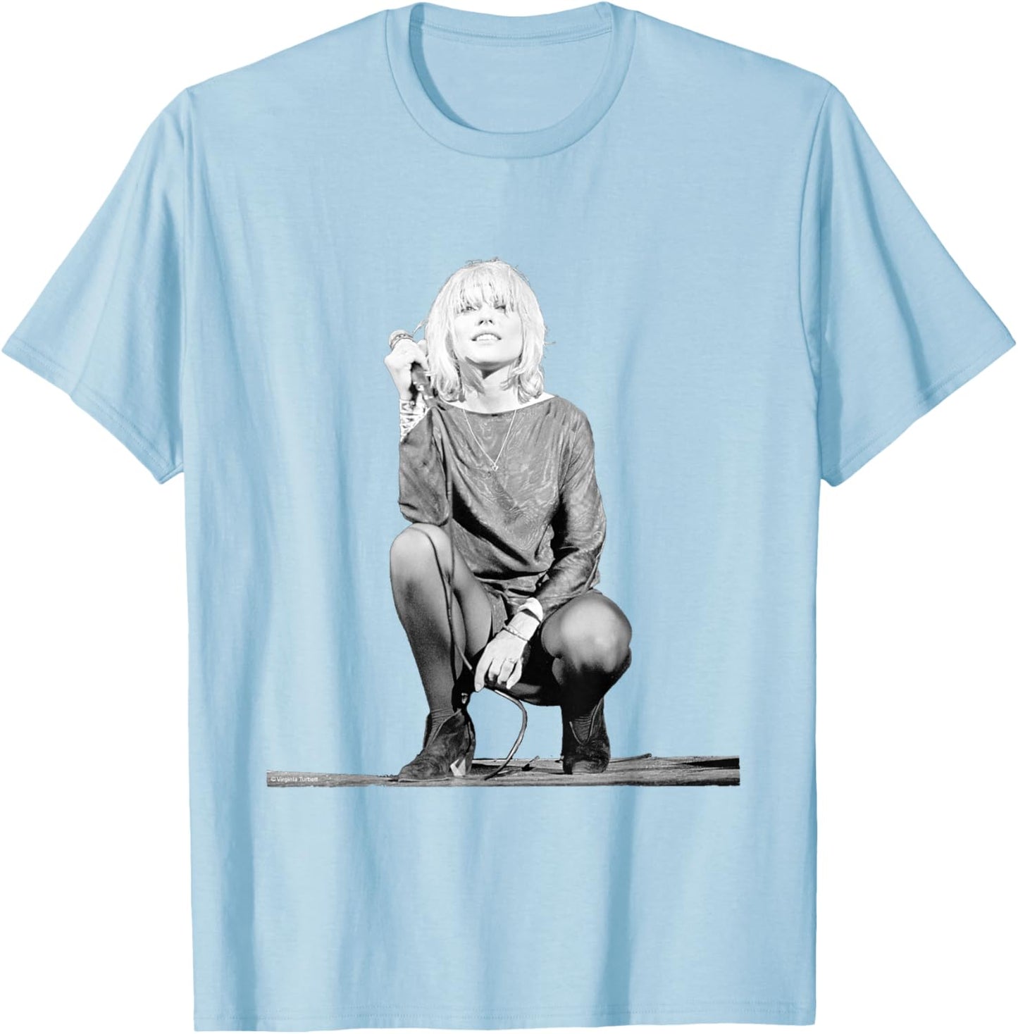 Blondie Singer Debbie Harry On Stage By Virginia Turbett T-Shirt - T-Shirt | Light Blue