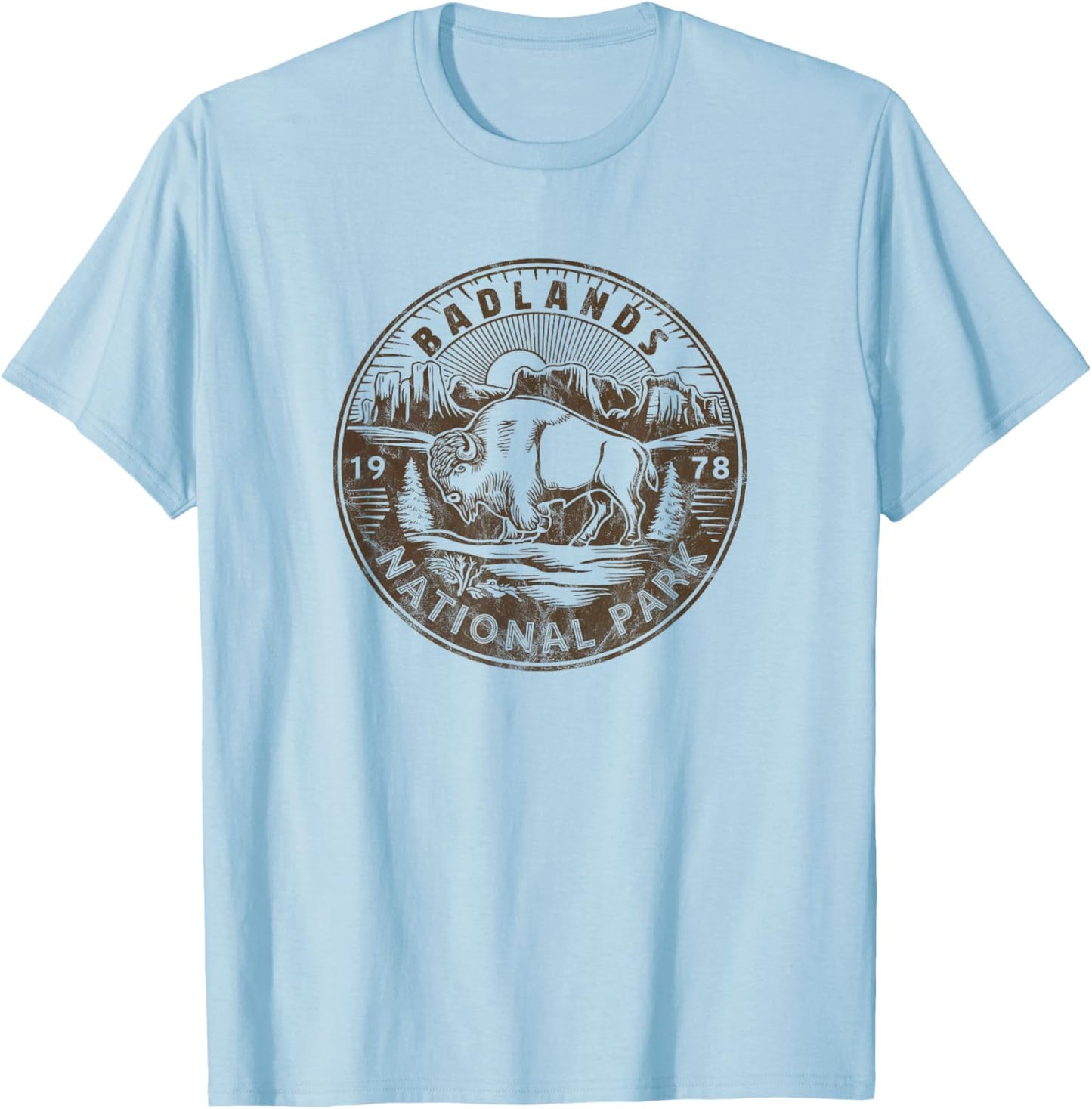 Badlands National Park Vintage Hiking Camping Vintage T-Shirt - T-Shirt | Light Blue