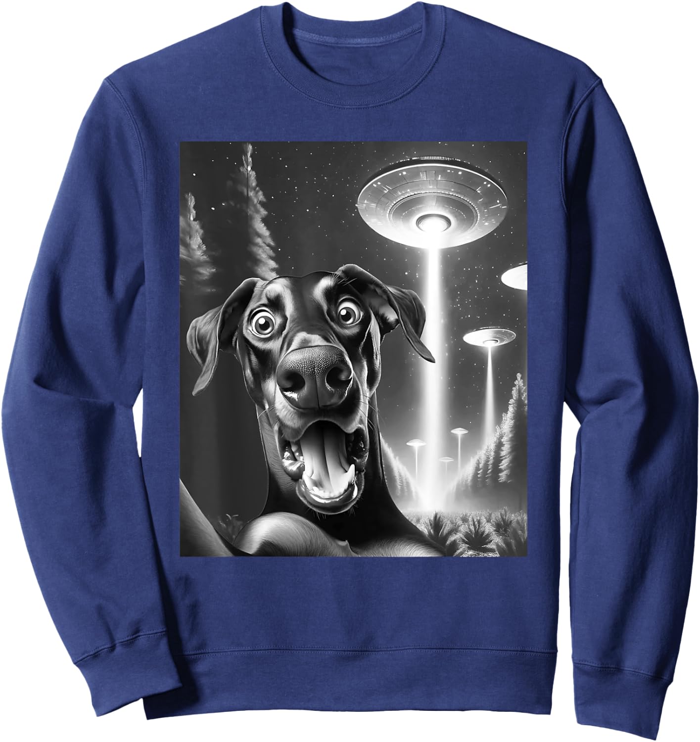 Funny Doberman Alien UFO Taking a Selfie Dobie Dog Mom Dad Sweatshirt - Sweatshirt | Navy