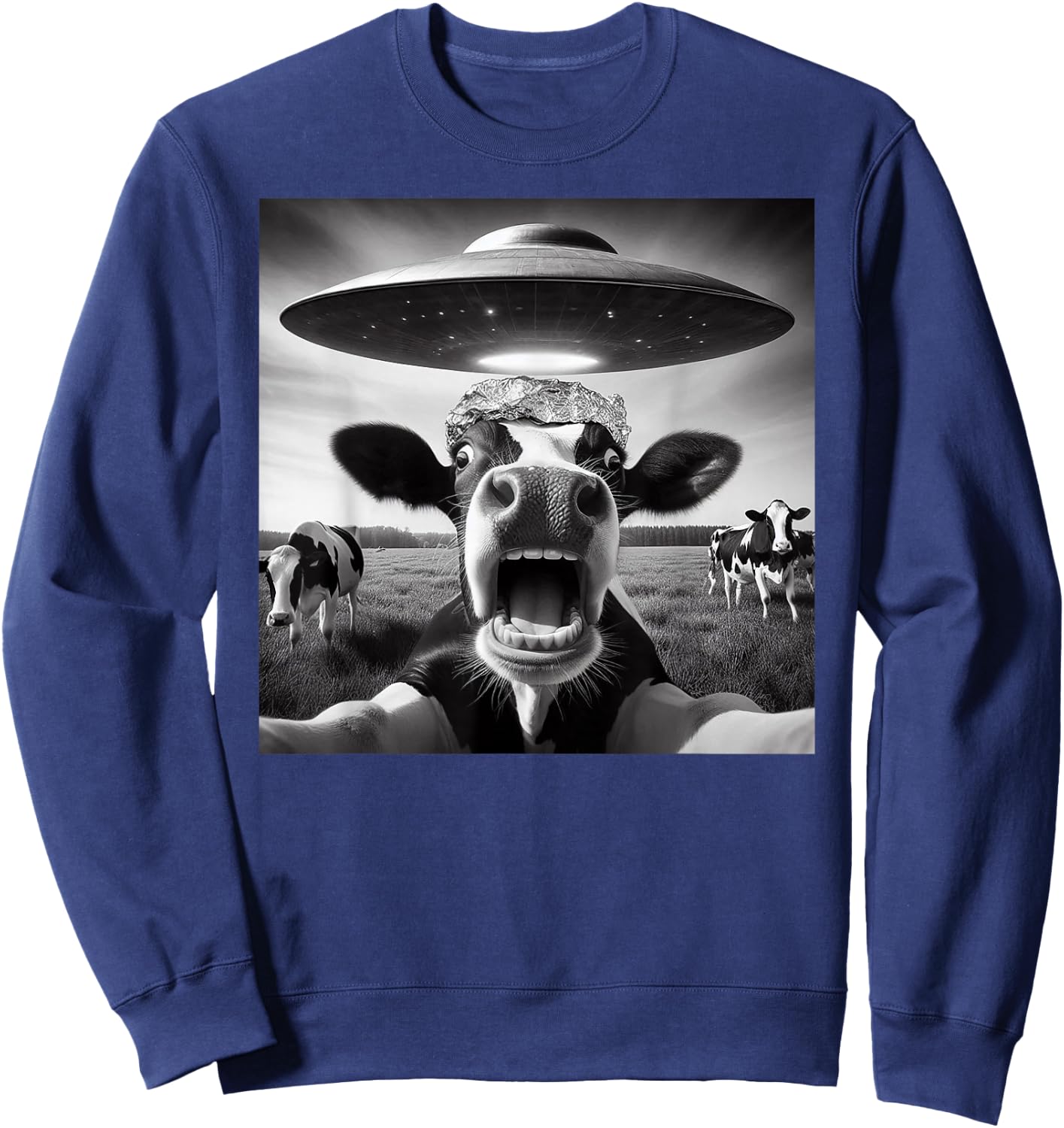 Funny Cow Abduction by UFO Selfie - Hilarious Alien Meme Sweatshirt - Sweatshirt | Navy
