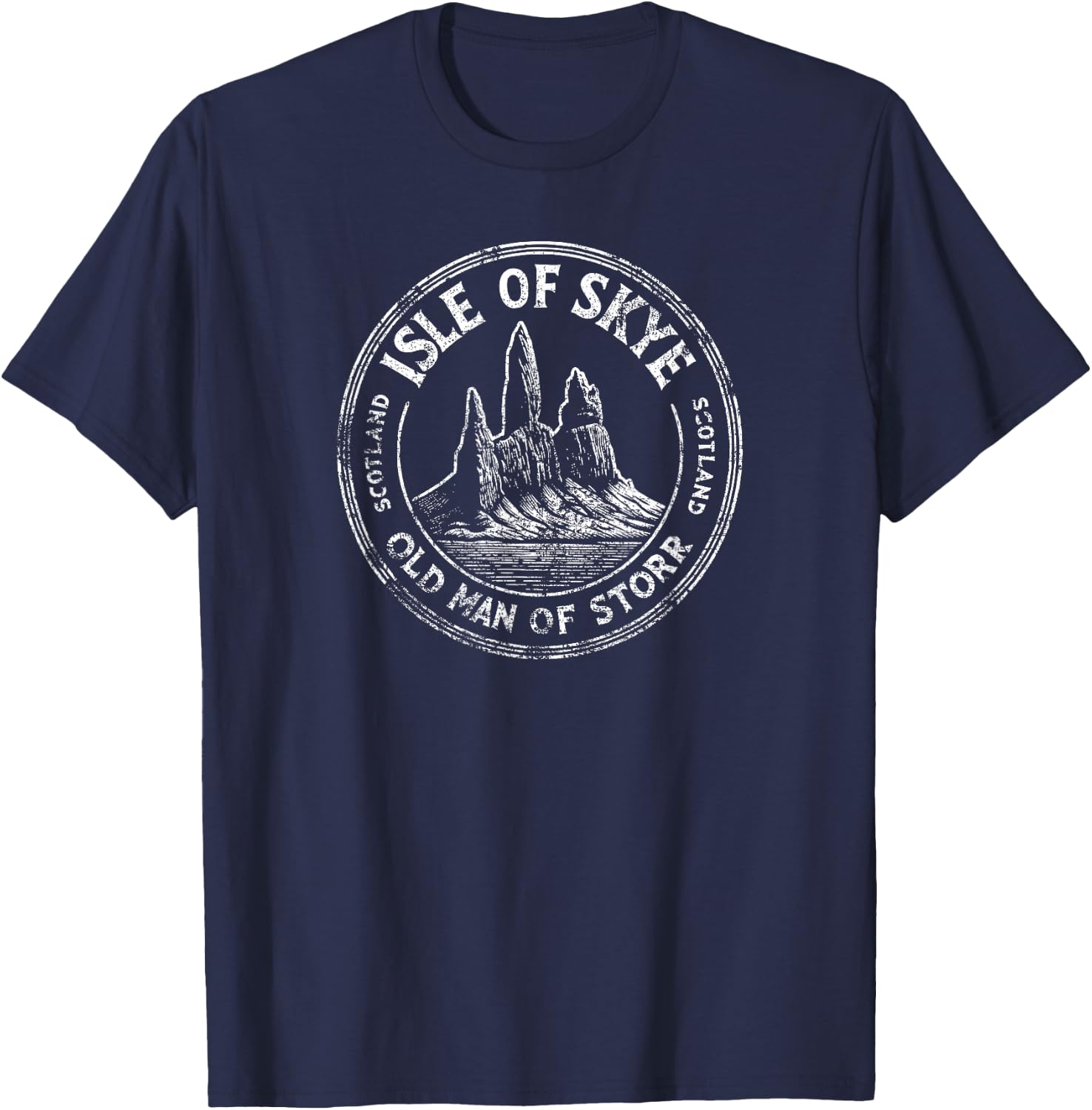 Isle of Skye Scotland Old Man of Storr Formation Distressed T-Shirt - T-Shirt | Navy