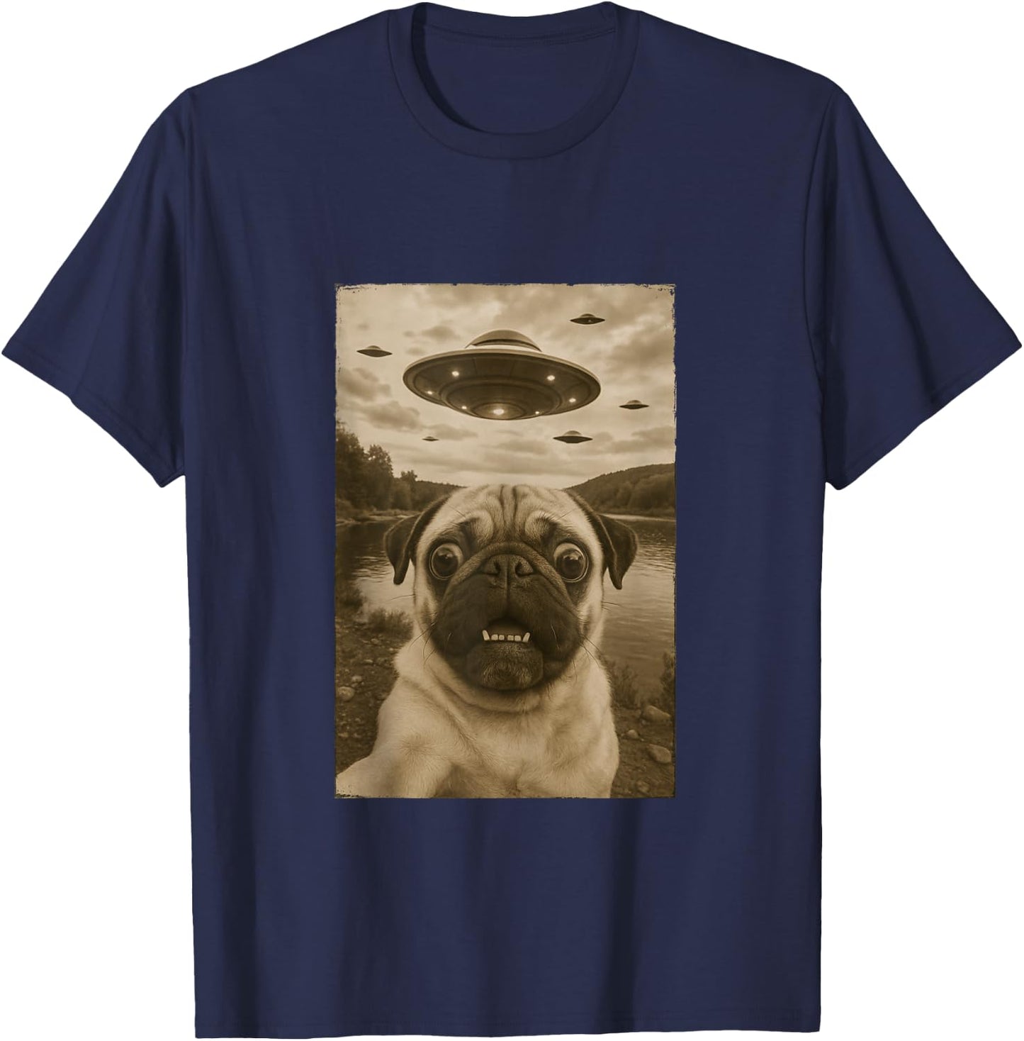 Vintage Pug UFO Encounters - Funny UFO and Pug Selfie T-Shirt - T-Shirt | Navy