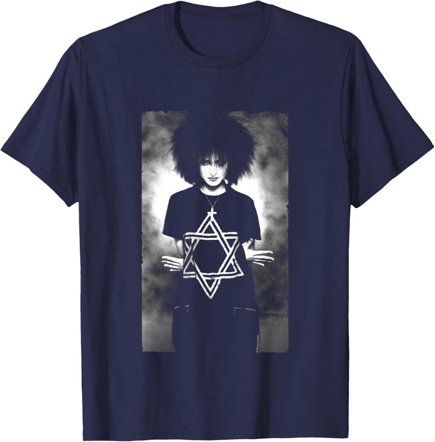 Singer Siouxsie Sioux B&W Studio Photo By Simon Fowler T-Shirt - T-Shirt | Navy