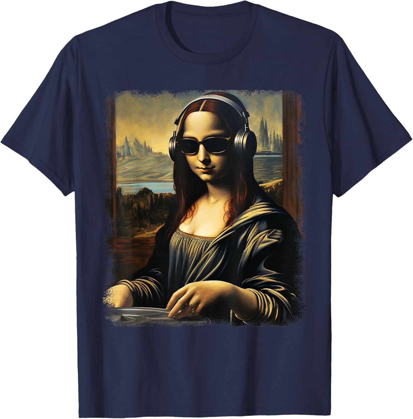 Mona Lisa as DJ | Trending Aesthetic Streetwear T-Shirt - T-Shirt | Navy