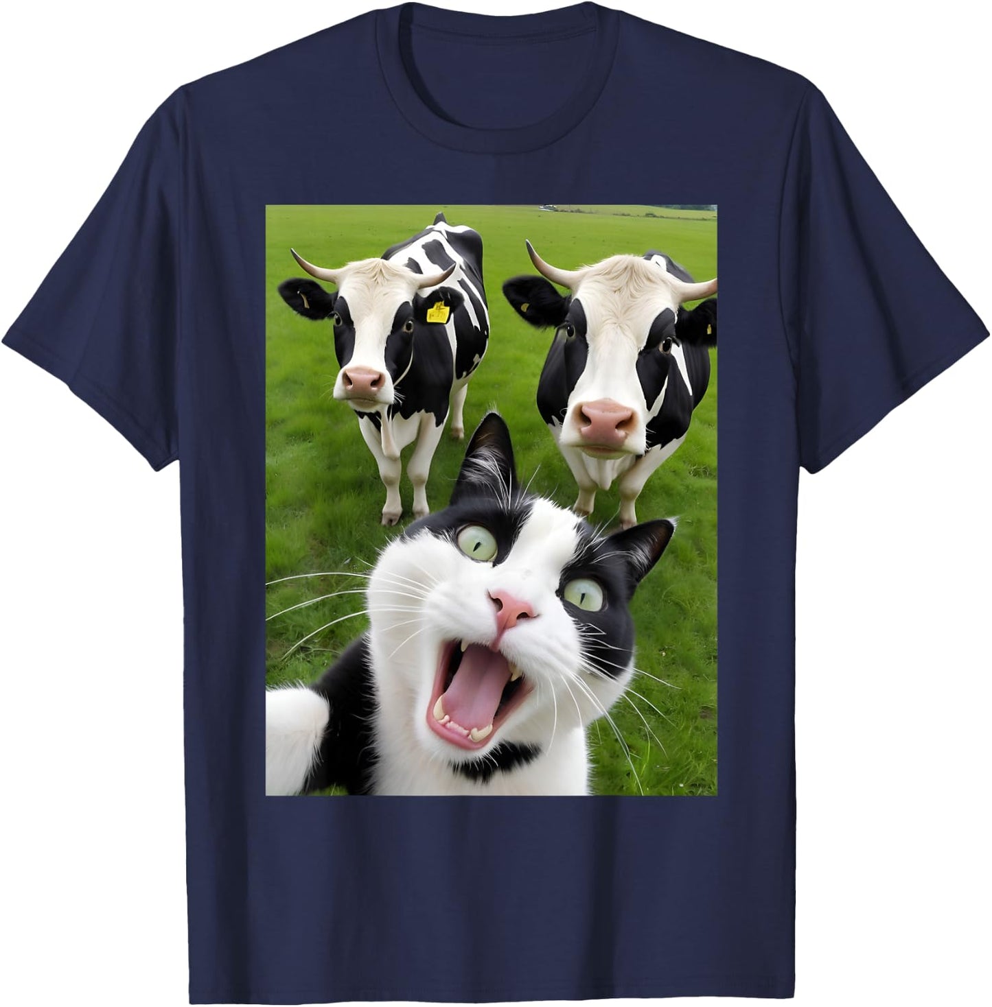 Funny Black And White Cat Cow Selfie T-Shirt - T-Shirt | Navy