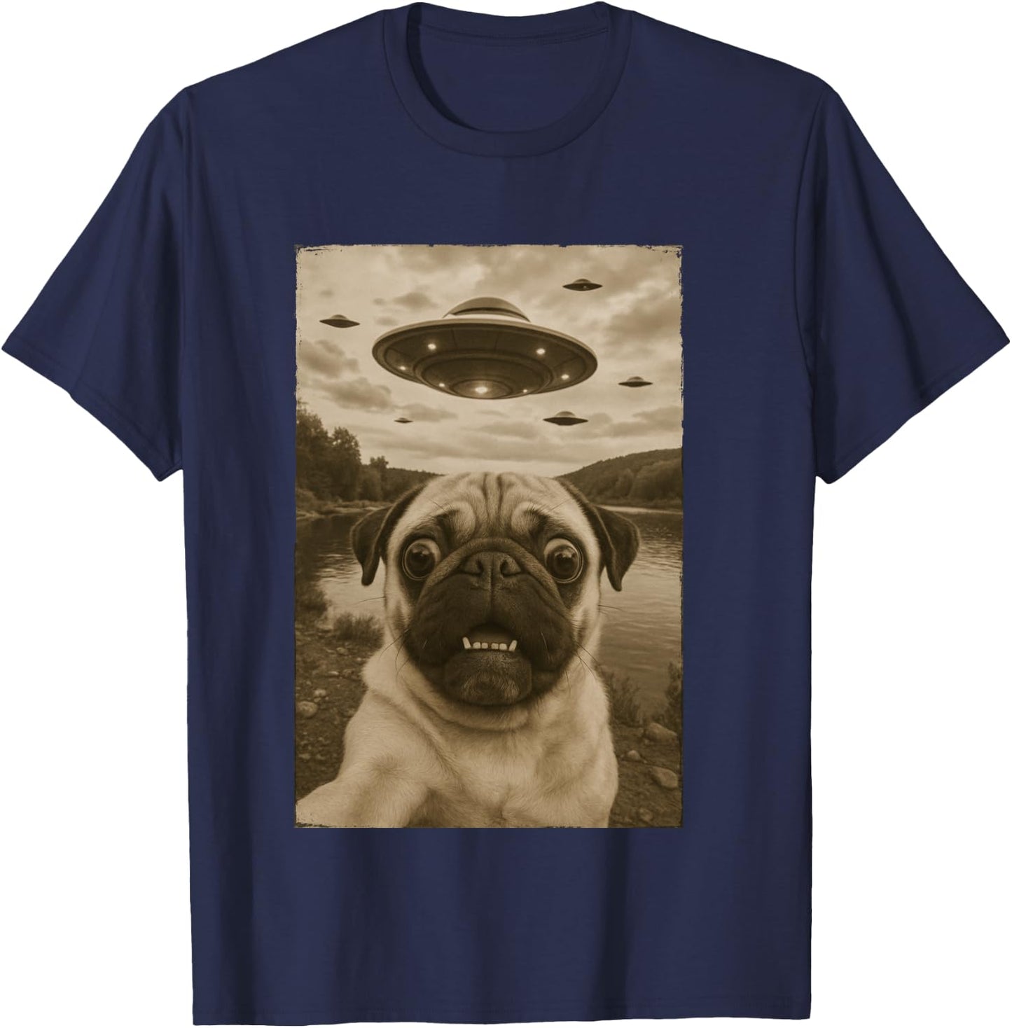 Vintage Pug UFO Encounters - Funny UFO and Pug Selfie T-Shirt - T-Shirt | Navy