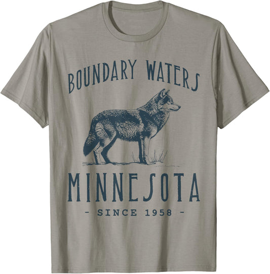 Boundary Waters. Wolf Outdoor Wildlife T-Shirt - T-Shirt | Sand