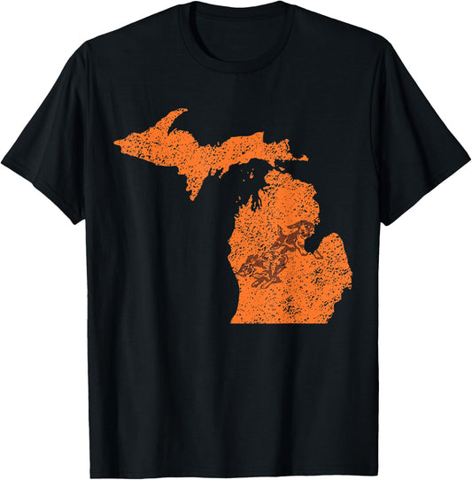 Michigan Rabbit Hunter - Beagles - Chasing Tail T-Shirt - T-Shirt | Black