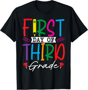 Retro First Day Of Third Grade Team Students Back To School T-Shirt - T-Shirt | Black