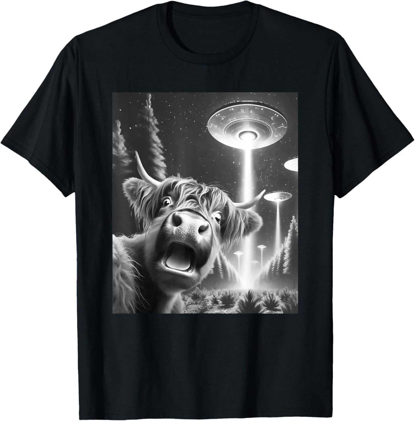 Funny Highland Cow Alien UFO Taking a Selfie Animal Lover T-Shirt - T-Shirt | Black