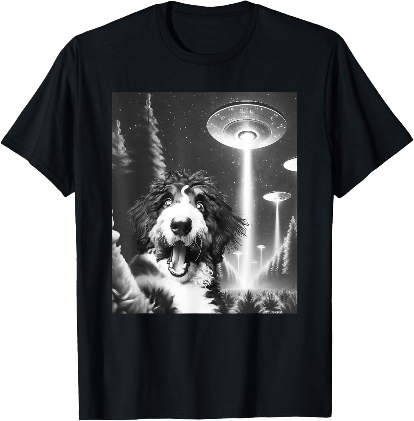 Funny Bernedoodle Alien UFO Taking a Selfie Dog Mom Dad Men Women Kids T-Shirt - T-Shirt | Black