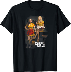 2 Broke Girls Max & Caroline T-Shirt - T-Shirt | Black