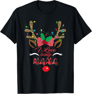 I Love Being Nana Reindeer Christmas Matching Family Gifts T-Shirt - T-Shirt | Black