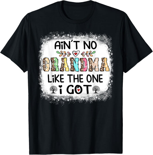 Ain't No Grandma Like The One I Got Leopard Family Reunion T-Shirt - T-Shirt | Black