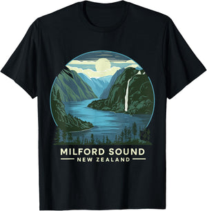 New Zealand Milford Sound Hiking Costume Fjord Hike T-Shirt - T-Shirt | Black