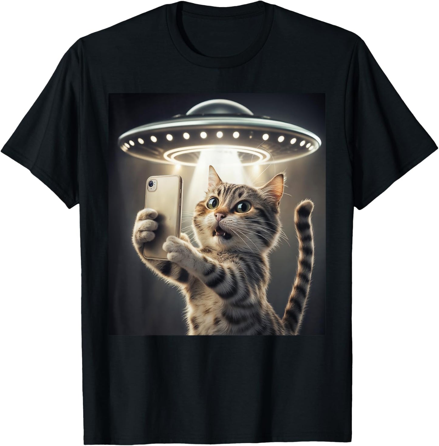 Cat Taking A Selfie With A UFO Cute And Funny T-Shirt - T-Shirt | Black