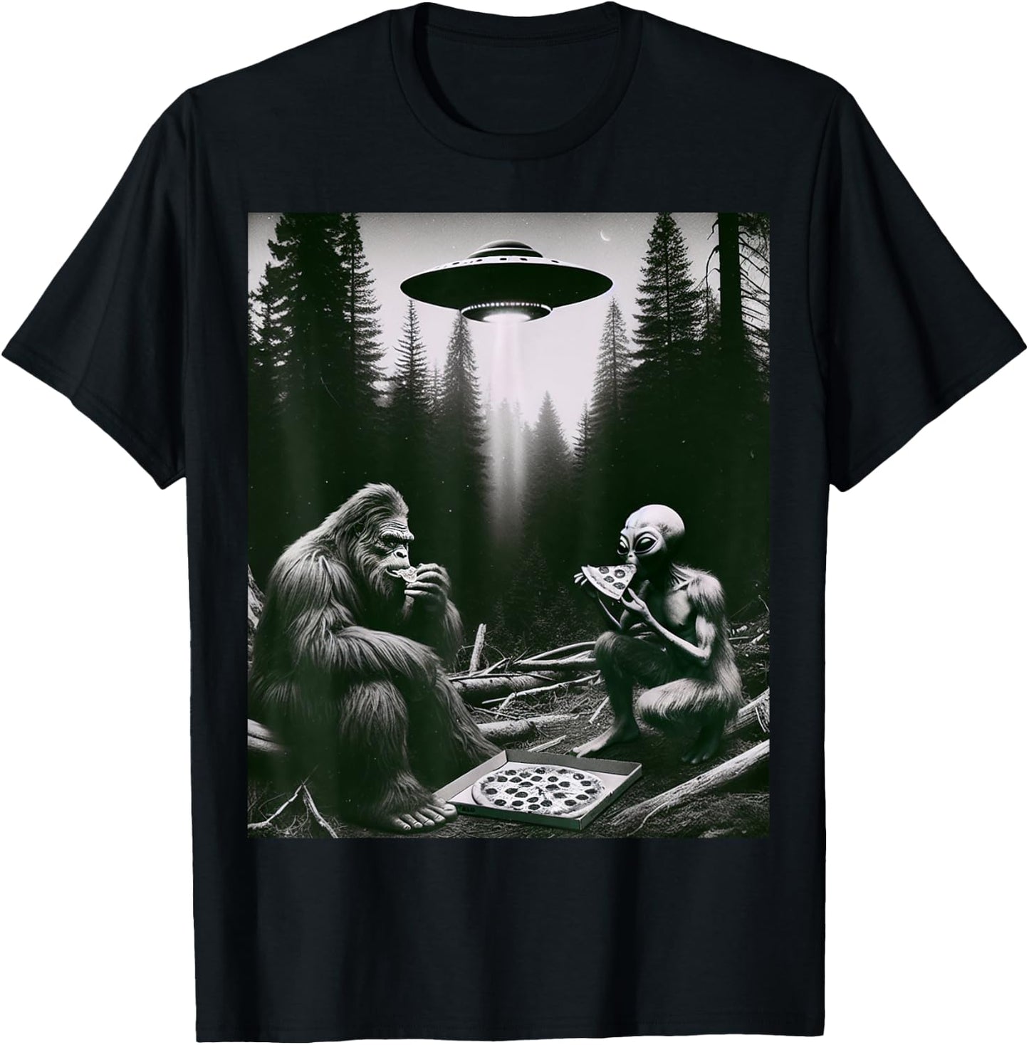 Funny Bigfoot With Alien Eating Pizza. Bigfoot And Alien UFO T-Shirt - T-Shirt | Black